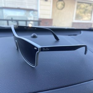 Ray-Ban Blaze woman’s sunglasses🖤💜